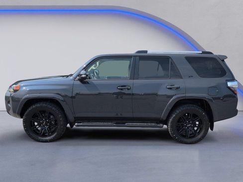 Used 2024 Toyota 4Runner SR5 Premium w/ Moonroof Package AWD/4WD image 11