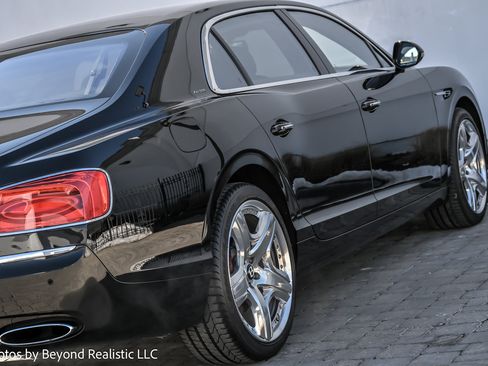 Used 2014 Bentley Flying Spur W12 image 10