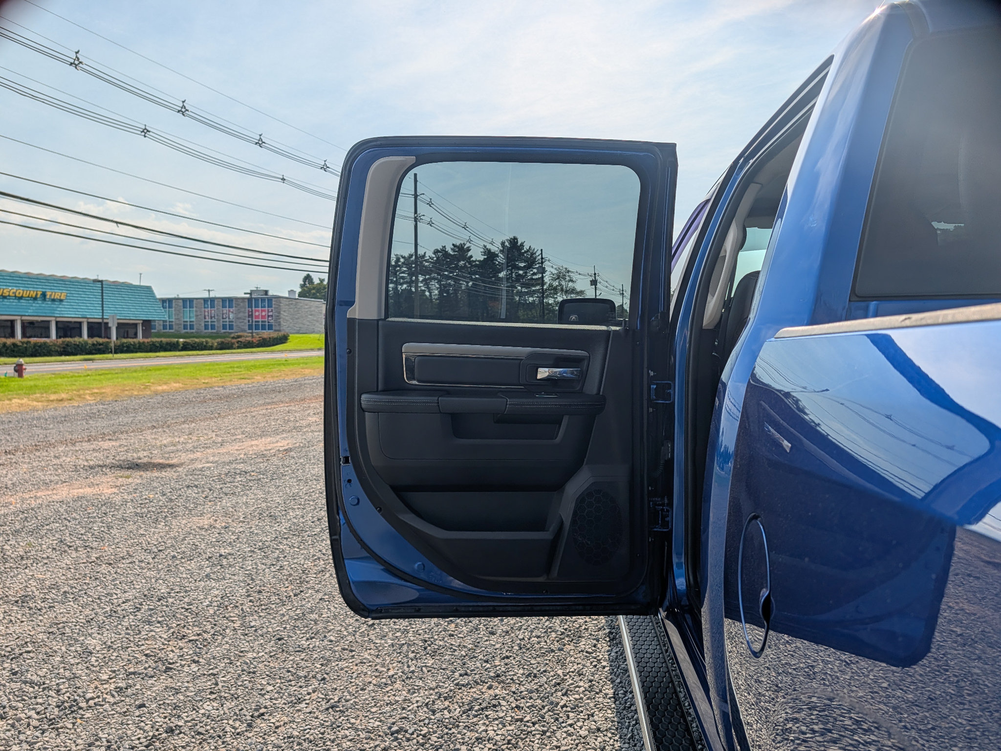 Used 2017 RAM 1500 Sport w/ Convenience Group AWD/4WD image 11