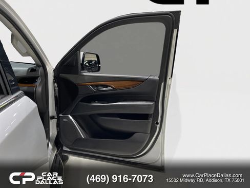 Used 2020 Cadillac Escalade ESV Luxury RWD image 27