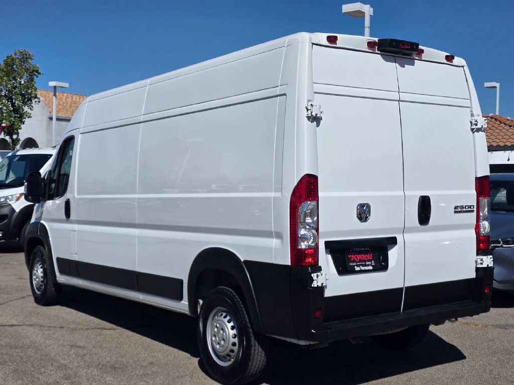 Used 2025 RAM ProMaster 2500 w/ Convenience Group FWD image 6