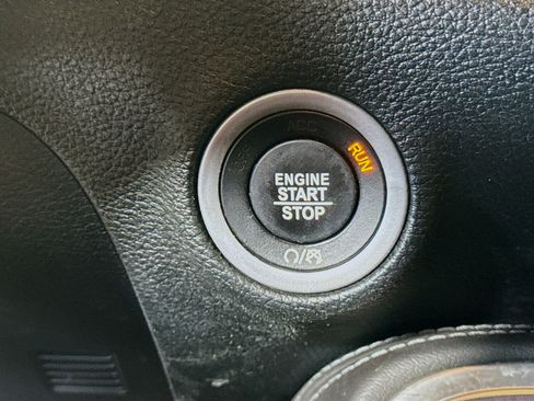 Used 2018 Dodge Challenger R/T Scat Pack w/ Dynamics Package image 21