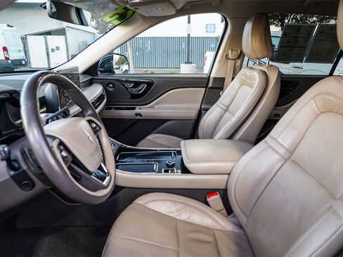 Certified 2023 Lincoln Aviator Reserve w/ Equipment Group 201A image 23