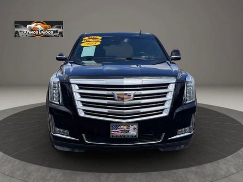 Used 2018 Cadillac Escalade ESV Platinum AWD/4WD image 2