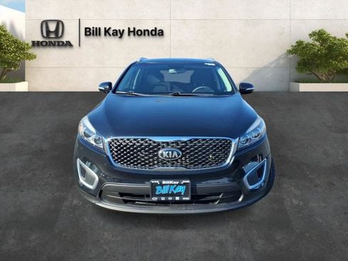 Used 2017 Kia Sorento FWD image 8