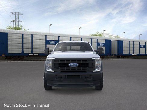 New 2026 Ford F550 4x4 Crew Cab image 6