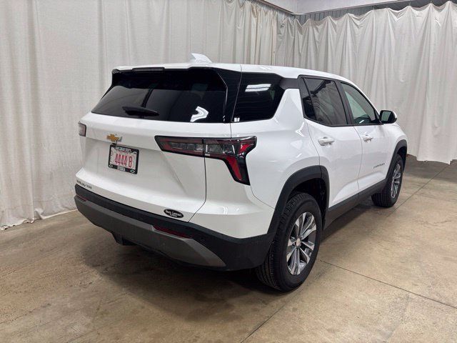 Used 2026 Chevrolet Equinox LT AWD/4WD image 3