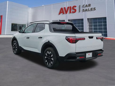 Used 2025 Hyundai Santa Cruz SEL FWD image 3