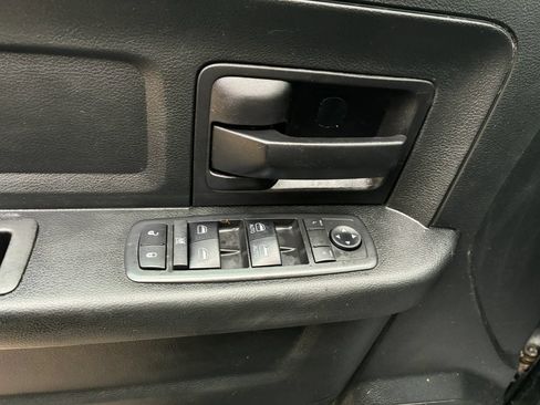 Used 2017 RAM 1500 Express w/ Express Value Package AWD/4WD image 24