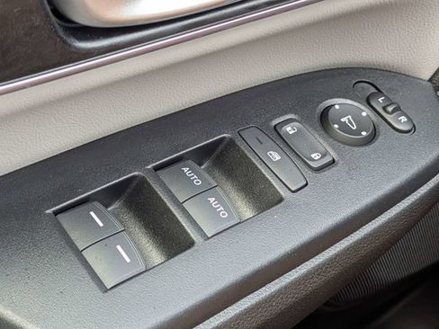 Used 2021 Honda CR-V Touring image 28