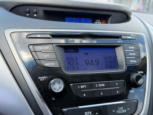 Used 2013 Hyundai Elantra GLS FWD image 14