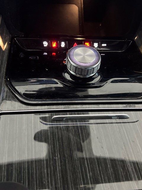 Used 2022 Jeep Wagoneer Series III w/ Premium Group I RWD image 15