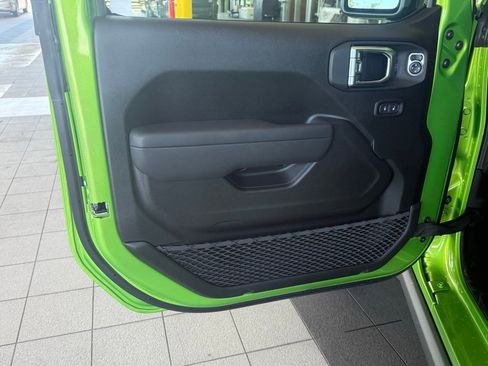 New 2025 Jeep Gladiator Mojave w/ Safety Group image 42