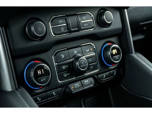 Used 2024 Chevrolet Tahoe LT image 24