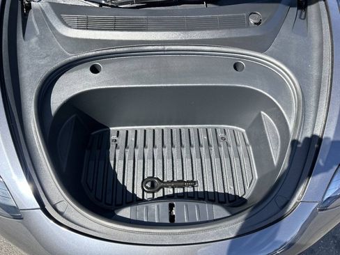 Used 2023 Tesla Model 3 Standard Range RWD image 18