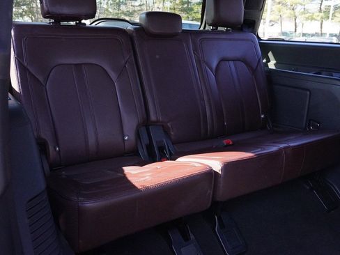 Used 2024 Ford Expedition Limited image 40