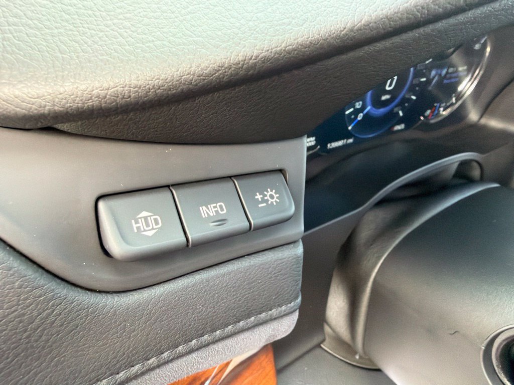 Used 2017 Cadillac Escalade Luxury AWD/4WD image 20