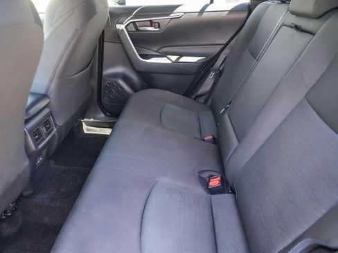 Used 2024 Toyota RAV4 SE w/ Convenience Package AWD/4WD image 19