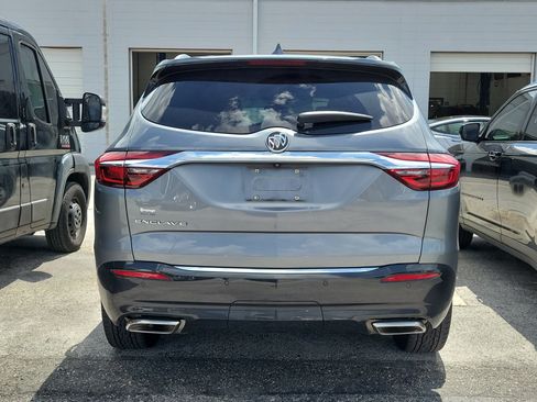 Used 2021 Buick Enclave Essence w/ Sound and Sites Package FWD image 5