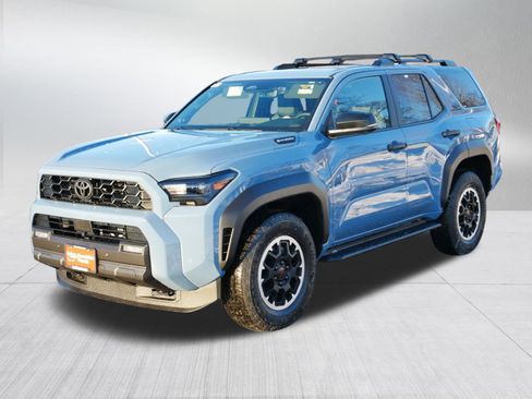 Certified 2025 Toyota 4Runner TRD Off-Road Premium image 3