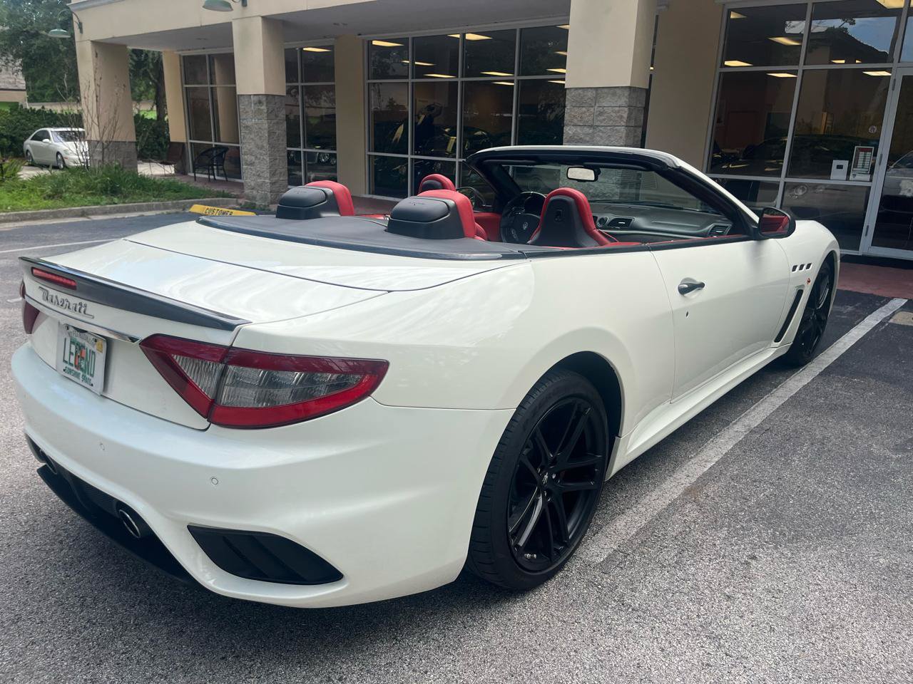Used 2018 Maserati GranTurismo MC RWD image 4