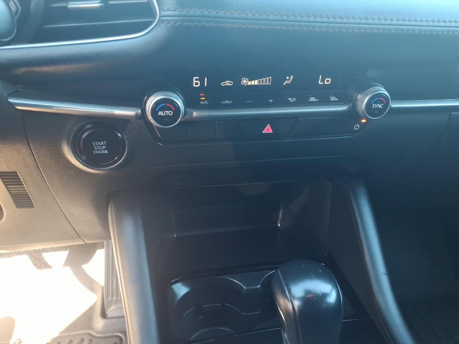 Used 2024 MAZDA MAZDA3 s FWD image 19
