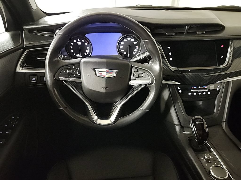 Used 2024 Cadillac XT6 Premium Luxury w/ Technology Package AWD/4WD image 15