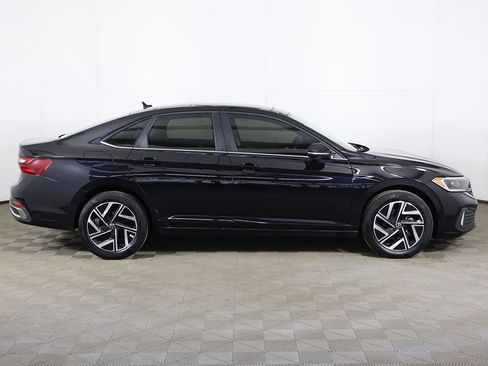 Used 2024 Volkswagen Jetta SEL image 23