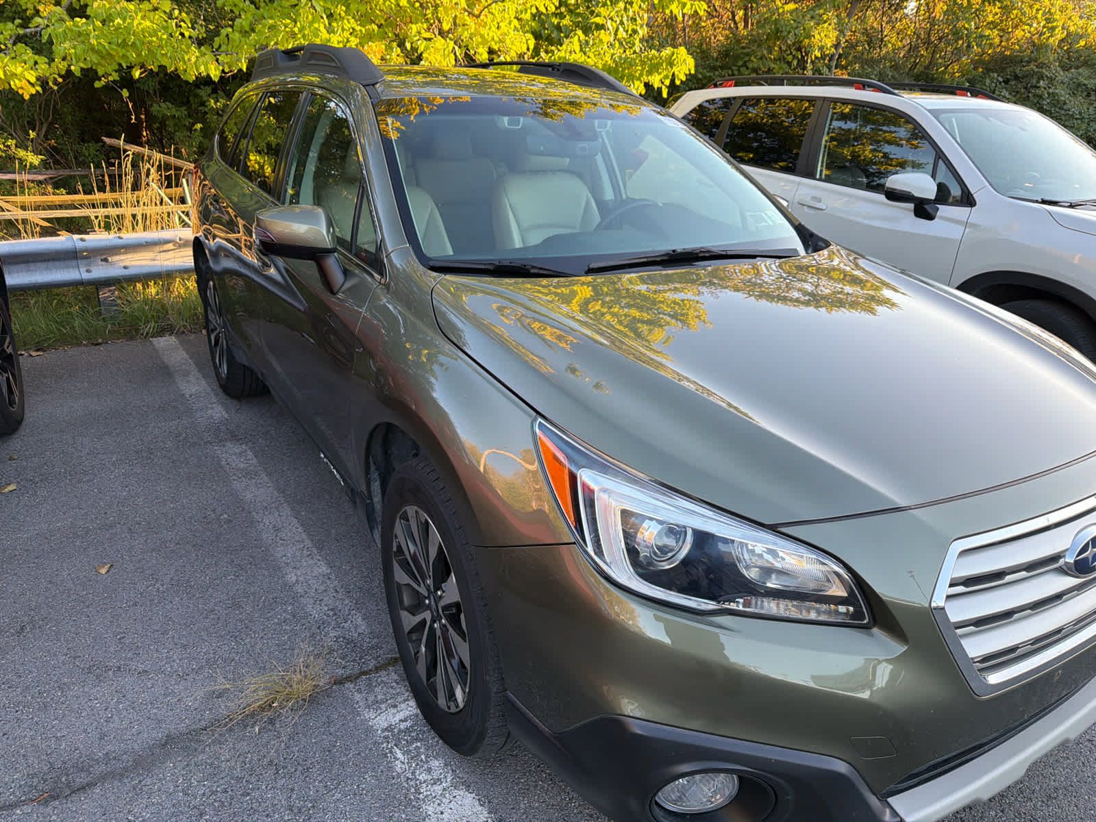 Used 2017 Subaru Outback 3.6R Limited AWD/4WD image 11