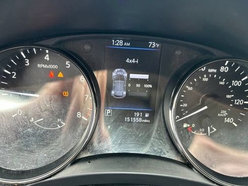 Used 2020 Nissan Rogue SV AWD/4WD image 9