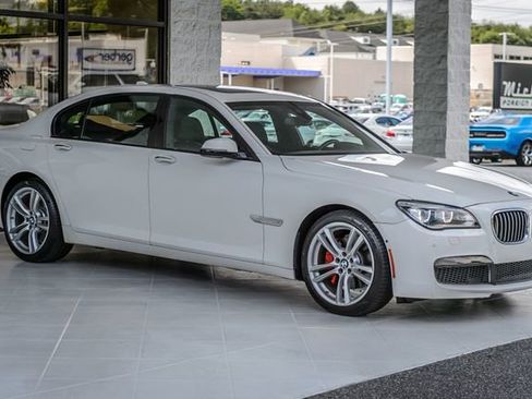 Used 2014 BMW 740Li RWD image 4