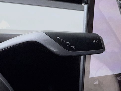 Used 2023 Tesla Model Y Long Range image 20