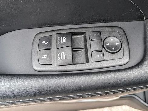 Used 2022 Dodge Challenger R/T Scat Pack RWD image 18