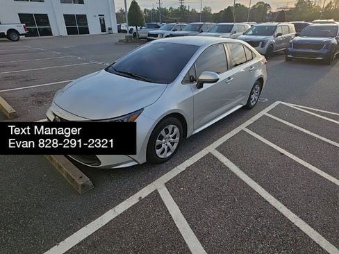 Used 2024 Toyota Corolla LE image 1