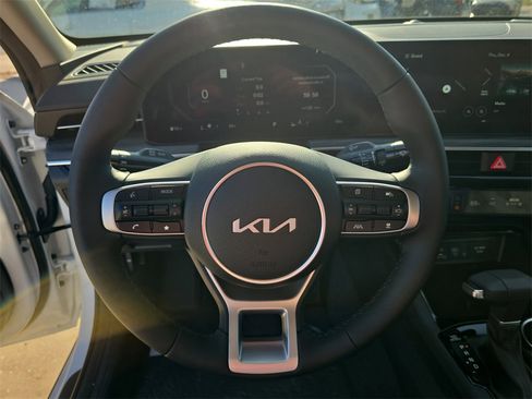 New 2026 Kia K5 EX image 31