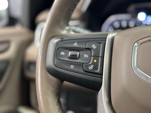 Used 2021 GMC Yukon Denali w/ Denali Premium Package image 21