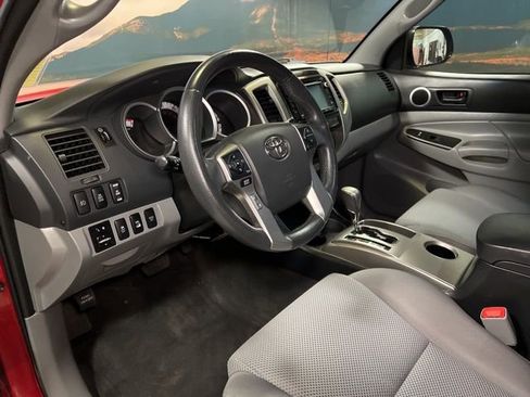 Used 2015 Toyota Tacoma 4x4 Double Cab w/ TRD Off-Road Package image 31