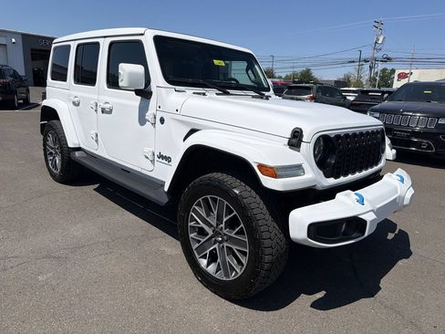Used 2024 Jeep Wrangler High Altitude AWD/4WD image 7