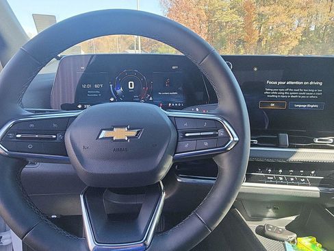 New 2026 Chevrolet Equinox LT image 15