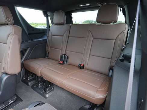 Used 2022 Chevrolet Tahoe High Country AWD/4WD image 21