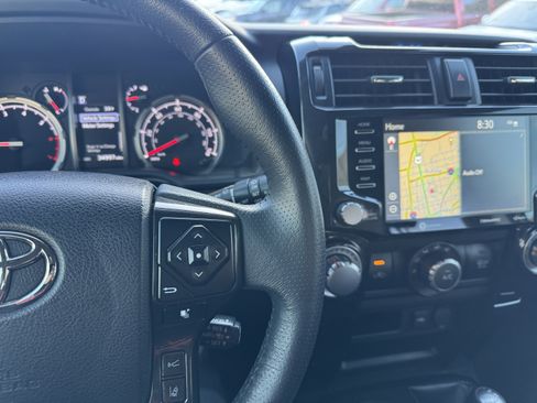 Certified 2022 Toyota 4Runner TRD Off-Road Premium w/ Moonroof Package image 23