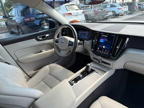 Certified 2024 Volvo XC60 B5 Plus w/ Protection Package Premier AWD/4WD image 17