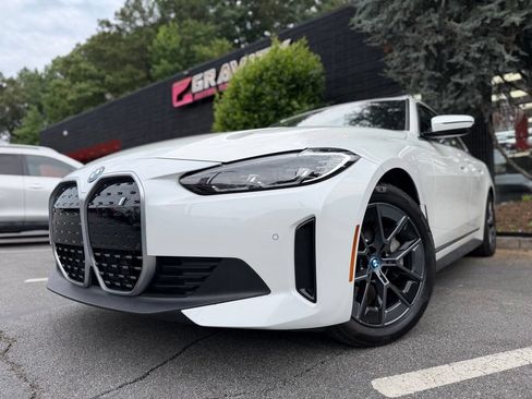 Used 2023 BMW i4 eDrive35 w/ Premium Package RWD image 2
