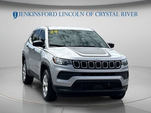 Used 2024 Jeep Compass Sport w/ Mopar Graphics Package AWD/4WD image 14