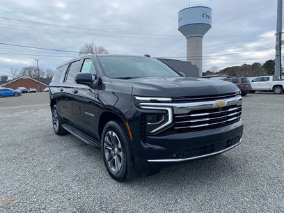 New 2026 Chevrolet Suburban LT w/ Comfort Package