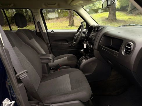 Used 2016 Jeep Patriot Sport image 35