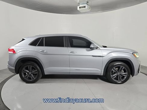Used 2021 Volkswagen Atlas Cross Sport SE AWD/4WD image 9