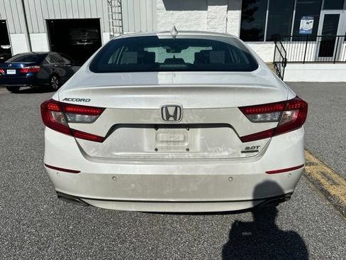 Used 2021 Honda Accord Touring image 4