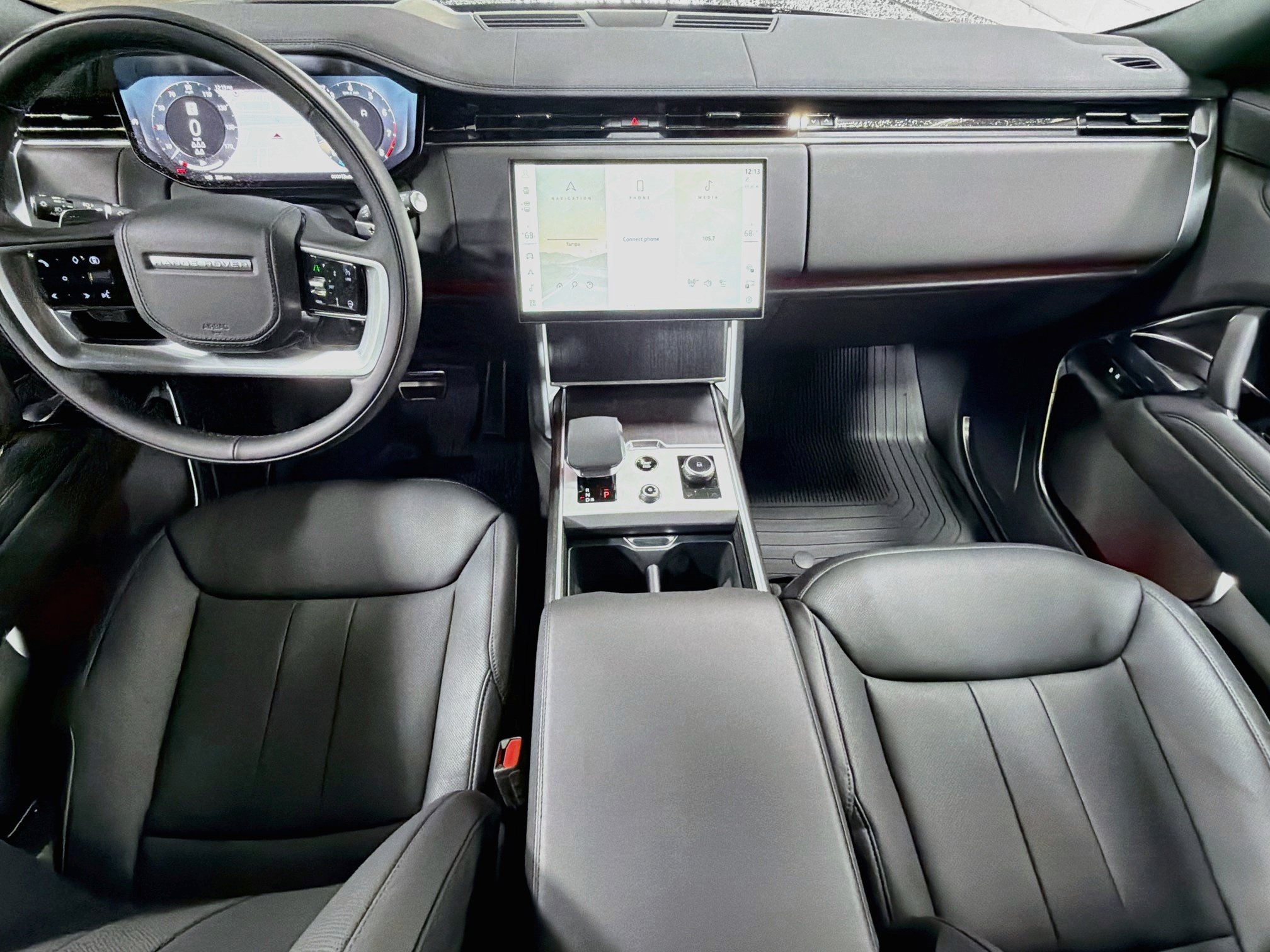 New 2027 Land Rover Range Rover Long Wheelbase SE AWD/4WD image 17