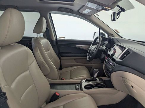 Used 2019 Honda Ridgeline RTL-T image 33